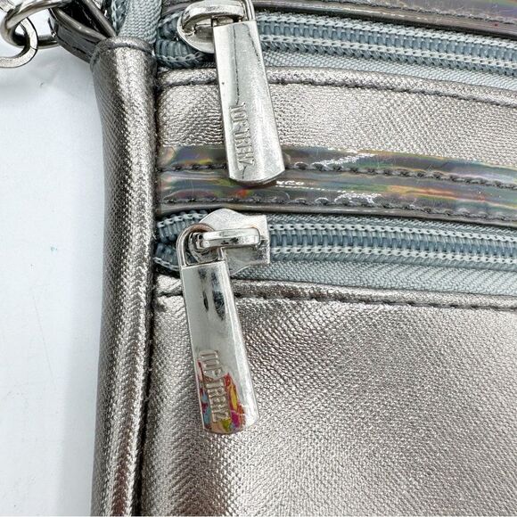 Metallic‎ Silver Cellphone Bag with Silver Camo Removable Crossbody Strap - Picture 5 of 12